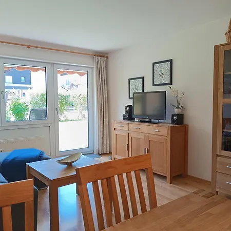 2-raum Krokus - Hallenbad & Sauna Apartment *